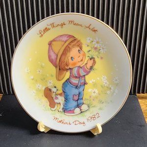 Vintage Avon Mother's Day Plate
